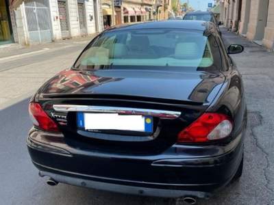 Jaguar X-Type 3.0 V6 24V cat Nero usata Gaglianico