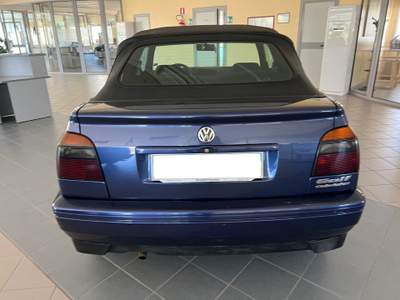 Volkswagen Golf 1.8/75 CV cat Pink Floyd KARMAN Blu/Azzurro usata Atena lucana