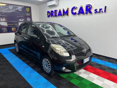 Toyota Yaris OK NEOPATENTATI Nero usata PRATO