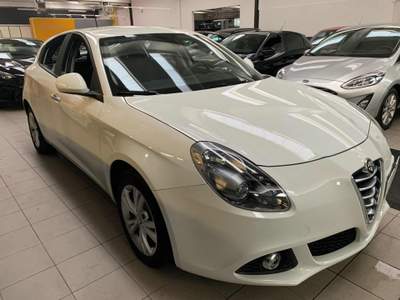 Alfa Romeo Giulietta 1.6 JTDm 120 CV Bianco usata Tolmezzo