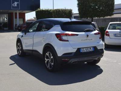 Renault Captur Plug-in Hybrid E-Tech 160 CV RS Line Bianco usata Fondi