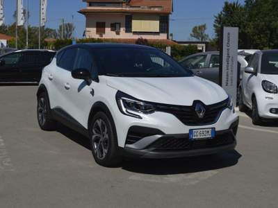 Renault Captur Plug-in Hybrid E-Tech 160 CV RS Line Bianco usata Fondi