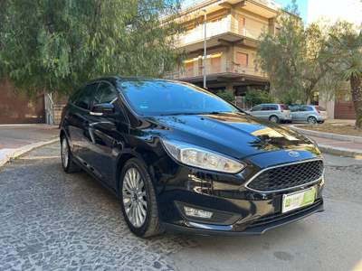 Ford Focus 1.5 TDCi 95CV Start&Stop Powershift SW Business Nero usata Cerignola