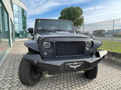 Jeep Wrangler Unlimited 2.8 CRD Sport Nero usata Asti