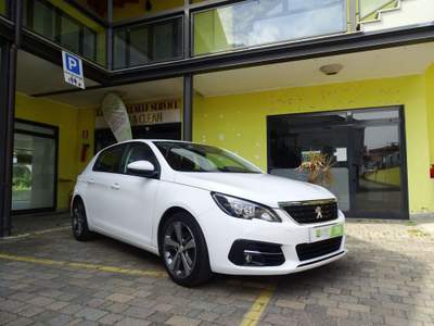 Peugeot 308 PureTech Turbo 130 S&S Allure Bianco usata Solbiate Arno