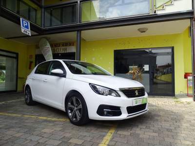 Peugeot 308 PureTech Turbo 130 S&S Allure Bianco usata Solbiate Arno