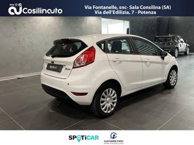 Ford Fiesta 1.4 5p. 75 Cv GPL Bianco usata Sala Consilina