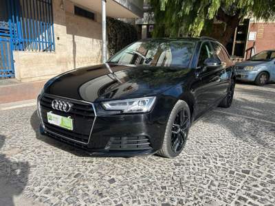 Audi A4 Avant 35 TDI S tronic Business Nero usata Cerignola