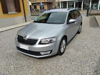 Skoda Octavia 1.6 TDI CR 110 CV Wagon Executive Grigio usata Jerago con Orago