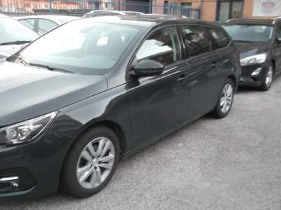 Peugeot 308 BlueHDi 130 S&S EAT8 SW Business Grigio usata Monteforte Irpino