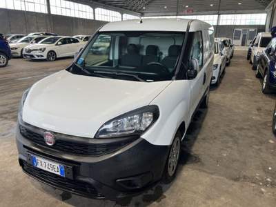 Fiat Doblò Doblò 1.6 MJT 105CV PC-TN Cargo Lamierato SX 3 Pos Bianco usata San Vito dei Normanni