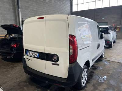Fiat Doblò Doblò 1.6 MJT 105CV PC-TN Cargo Lamierato SX 3 Pos Bianco usata San Vito dei Normanni