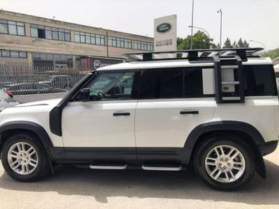 Land Rover Defender 110 2.0 SD4 240CV AWD Auto S Bianco usata Potenza