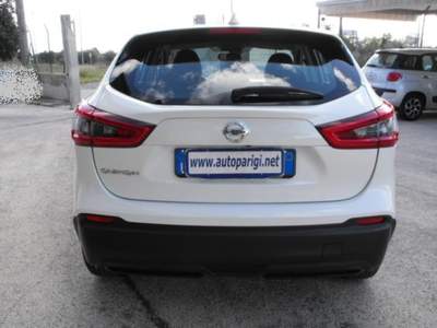 Nissan Qashqai 1.5 dCi 115 CV DCT Business Bianco usata Villasmundo