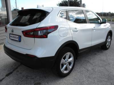 Nissan Qashqai 1.5 dCi 115 CV DCT Business Bianco usata Villasmundo