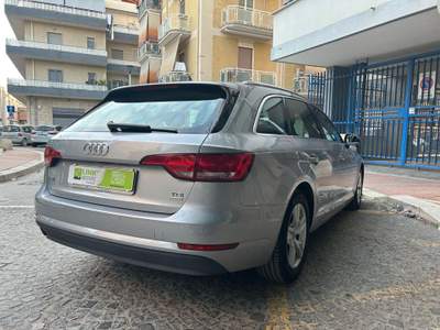Audi A4 Avant 2.0 TDI 150 CV ultra S tronic Sport Grigio usata Cerignola