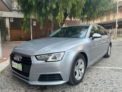 Audi A4 Avant 2.0 TDI 150 CV ultra S tronic Sport Grigio usata Cerignola