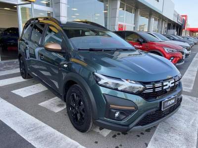 Dacia Jogger 1.6 Hybrid 140 7 posti Extreme Verde usata San Martino Siccomario