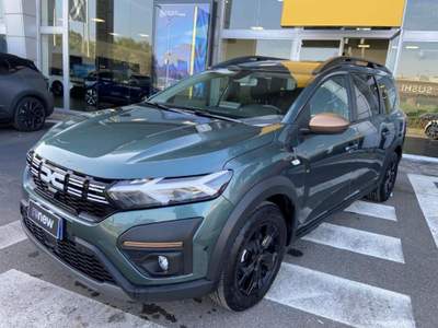 Dacia Jogger 1.6 Hybrid 140 7 posti Extreme Verde usata San Martino Siccomario