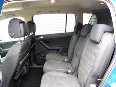 Volkswagen Touran 1.5 TSI Business Blu/Azzurro usata Castelnuovo Rangone