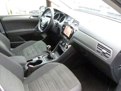 Volkswagen Touran 1.5 TSI Business Blu/Azzurro usata Castelnuovo Rangone