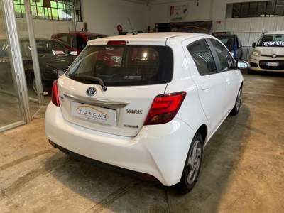 Toyota Yaris Active 1.5 VVT-i HEV Bianco usata Arona