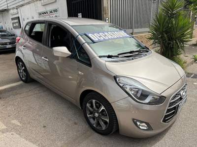 Hyundai ix20 1.4 CRDI 90 CV XPossible Grigio usata Afragola