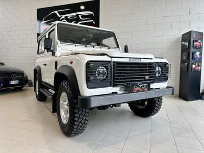 Land Rover Defender 90 2.5 Td5 SW SE *7 POSTI*GPL*NEOPATENTATI* Bianco usata Bussero