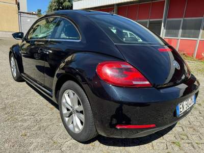 Volkswagen Maggiolino 1.6 TDI Design Nero usata Milano