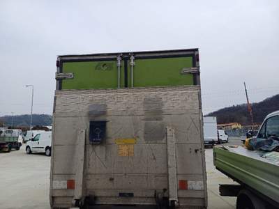 Iveco Daily 35C14 BTor 2.3 CON SPONDA IDRAULICA Bianco usata Mozzo