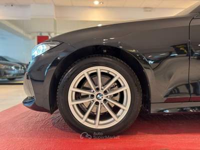 BMW Serie 3 320d Touring 320d mhev 48V xdrive SEDILI RISCALDATI Nero usata CONEGLIANO