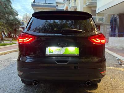 Ford Kuga 2.0 TDCI 163 CV 4WD Powershift Titanium Nero usata Cerignola