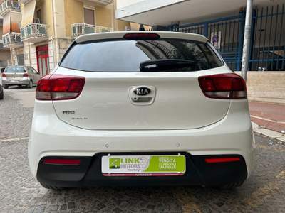 Kia Rio 1.2 MPi Evolution Bianco usata Cerignola
