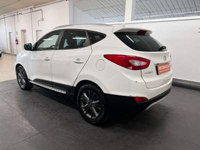 Hyundai ix35  HYUNDAI ix35 2.0 CRDi 4WD Comfort A/T Bianco usata Ittiri