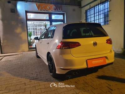 Volkswagen Golf 2.0 TDI 5p. Highline BlueMotion Technology Bianco usata Cecina
