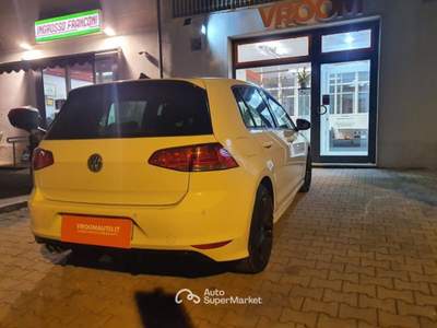 Volkswagen Golf 2.0 TDI 5p. Highline BlueMotion Technology Bianco usata Cecina