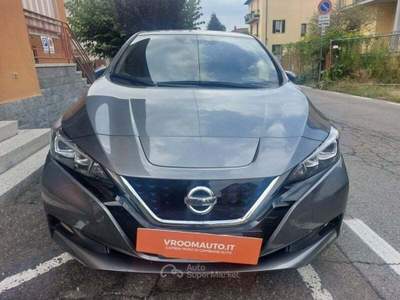 Nissan Leaf N-Connecta 40 kWh Grigio usata Varese