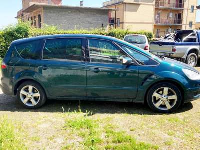 Ford S-Max 2.0 TDCi 140CV Titanium Unipro Tetto Pelle Xeno Verde usata Roma