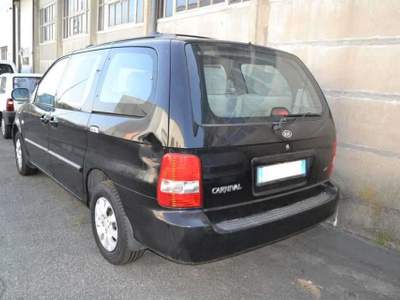 Kia Carnival 2.9 16V CRDi cat Class LX Nero usata Castelnuovo Rangone