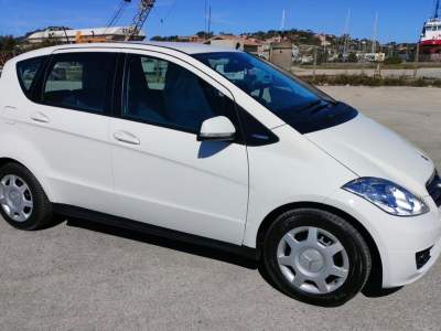 Mercedes-Benz Classe A BlueEFFICIENCY Coupé Premium Bianco usata Portoferraio