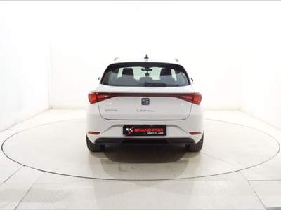 Seat Leon Sportstourer 1.5 eTSI 150 CV DSG Xcellence Bianco usata Mesagne