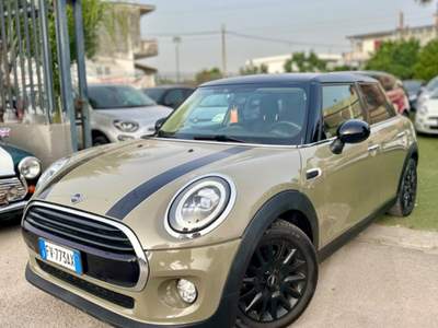 MINI Cooper 1.5 5 porte Grigio usata Volla