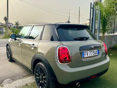 MINI Cooper 1.5 5 porte Grigio usata Volla