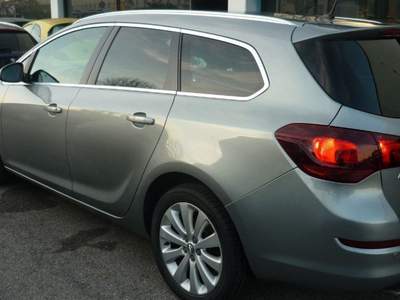 Opel Astra 1.4 Turbo 140CV Sports Tourer Cosmo Blu/Azzurro usata ALBANO SANT'ALESSANDRO