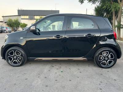 Smart ForFour EQ Prime Nightsky Nero usata Cerignola