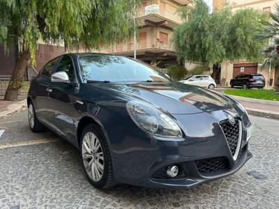 Alfa Romeo Giulietta 2.0 JTDm-2 150 CV Distinctive Blu/Azzurro usata Cerignola