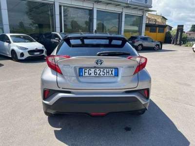 Toyota C-HR 1.8 Hybrid E-CVT Style+ usata Lucca