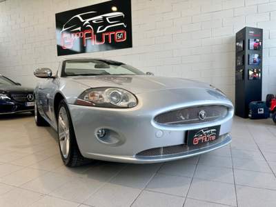 Jaguar XK 3.5 V8 Convertibile Argento usata Bussero