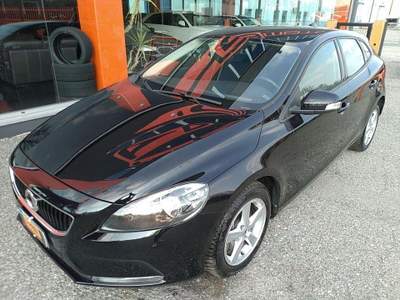 Volvo V40  D2 Geartronic Nero usata Castegnato