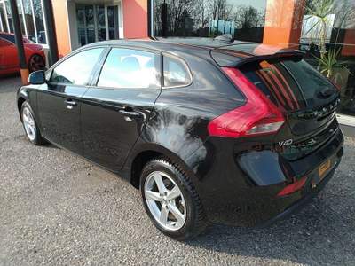 Volvo V40  D2 Geartronic Nero usata Castegnato